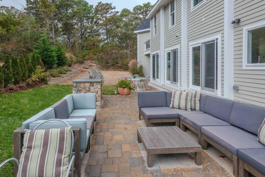 Luxurious 5Br Retreat Only Steps From The Waterfront Villa Edgartown Exterior photo